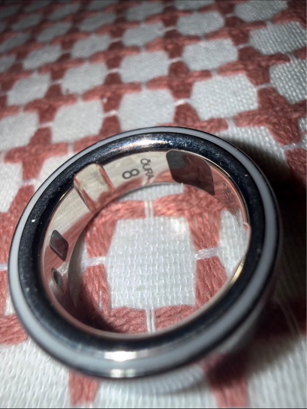 Oura 4 Smart Ring in Silver SIZE 8